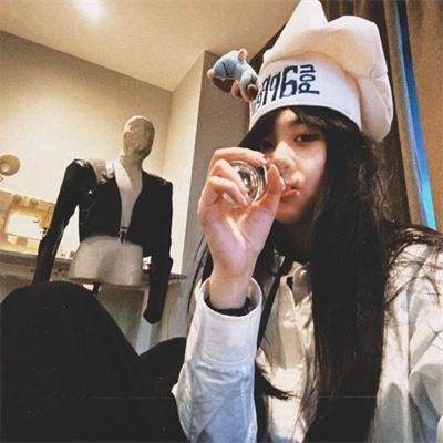 女军官与魔鬼